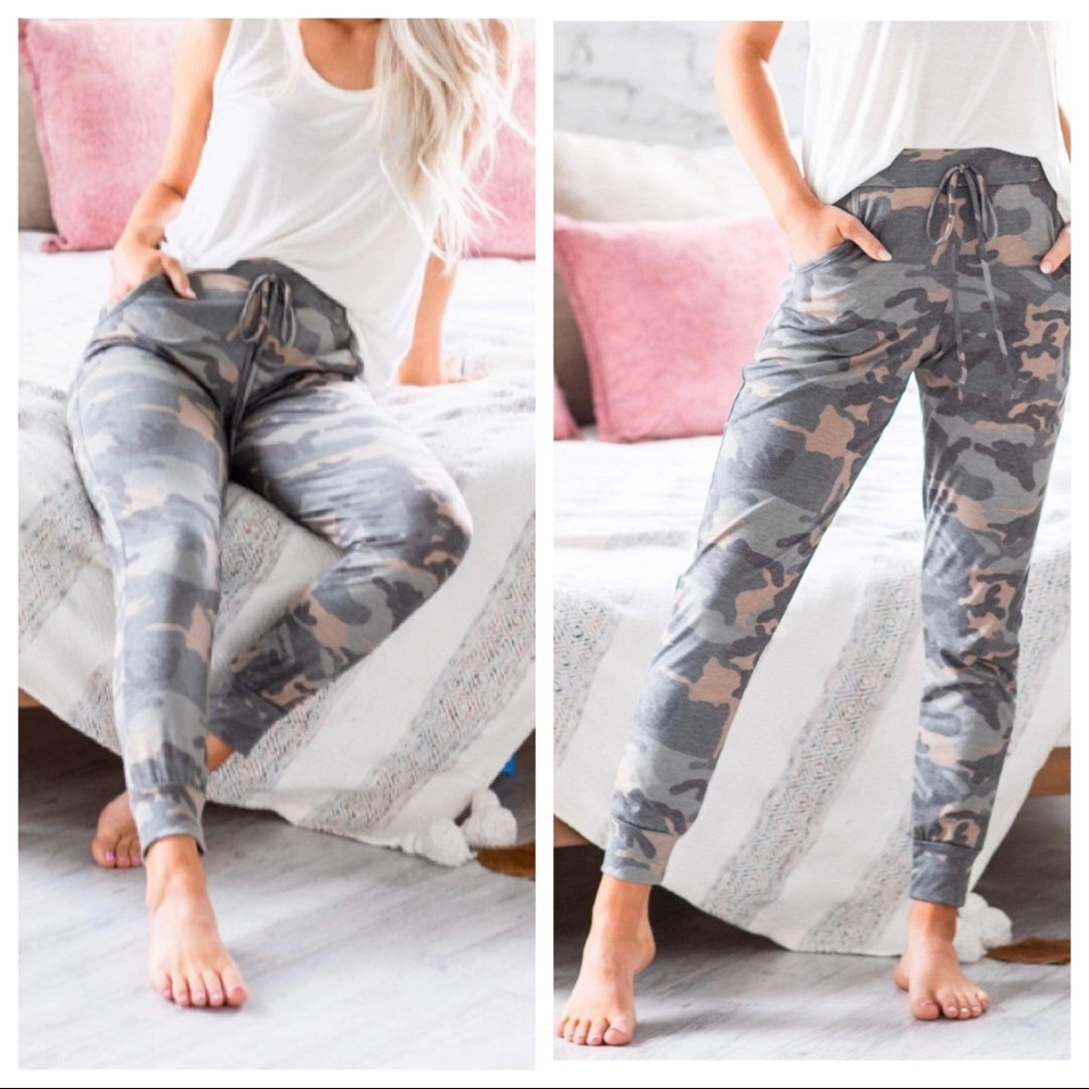 ✨LAST ONE✨CHIC CAMOUFLAGE JOGGERS - Picture 3 of 7